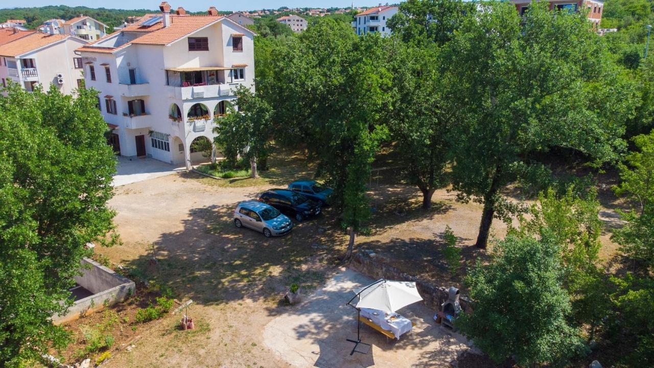 Apartman Mihael Malinska Exterior photo
