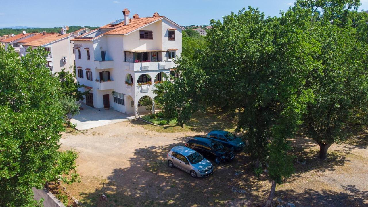 Apartman Mihael Malinska Exterior photo