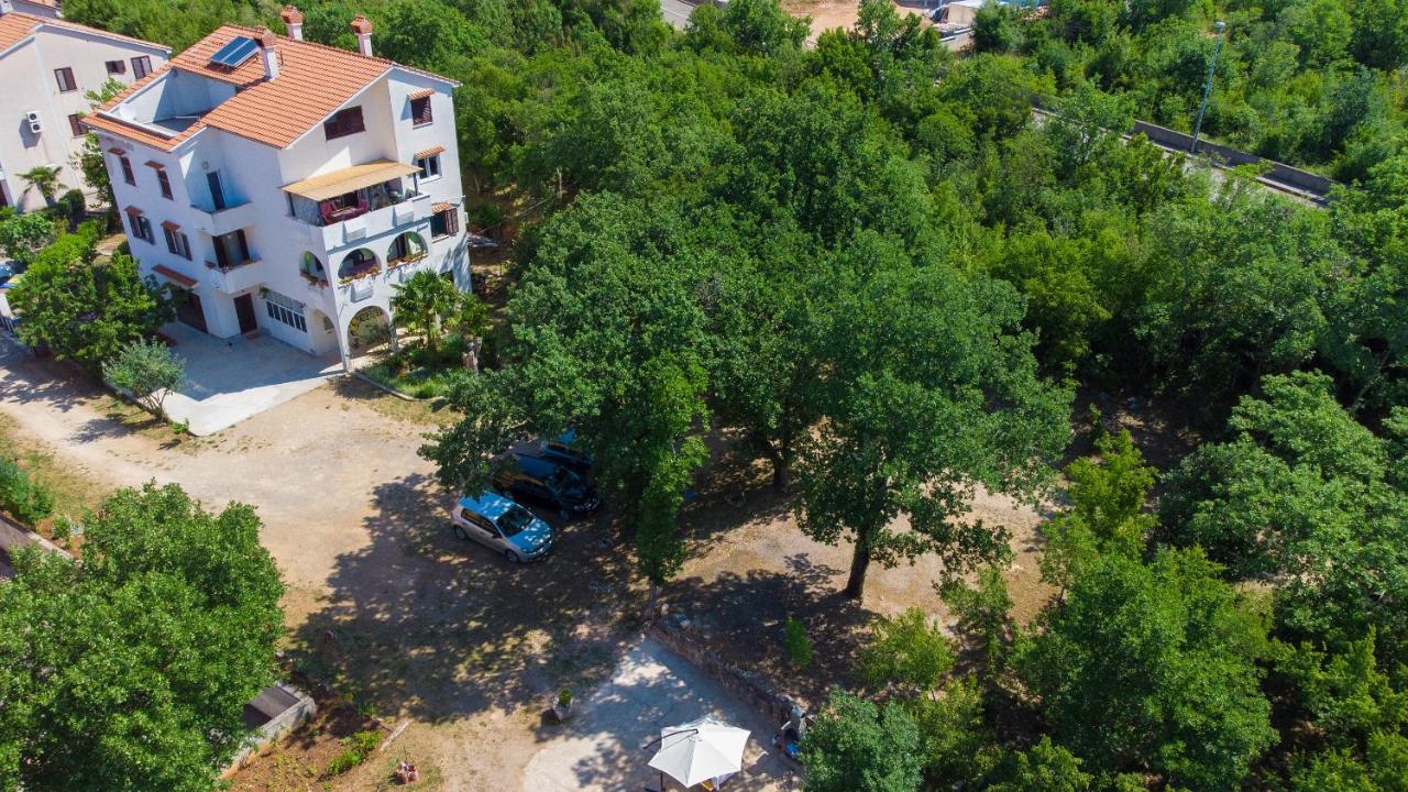 Apartman Mihael Malinska Exterior photo