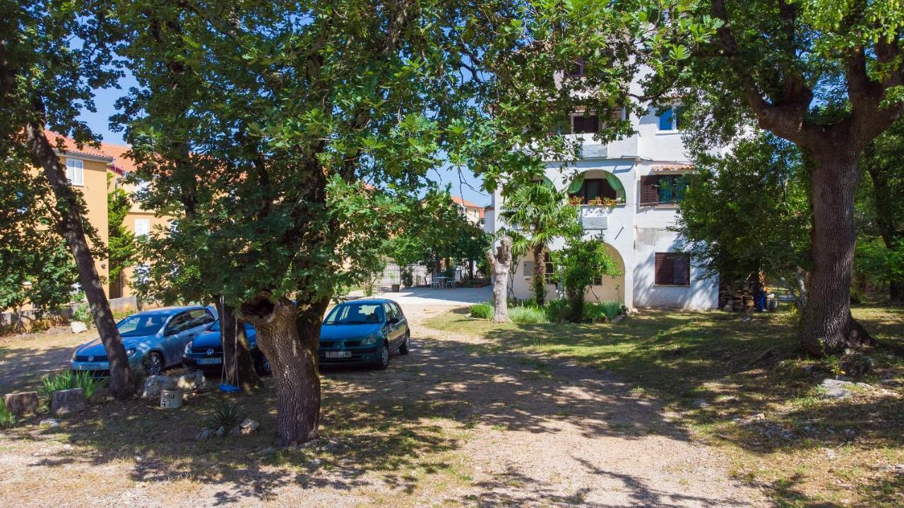 Apartman Mihael Malinska Exterior photo