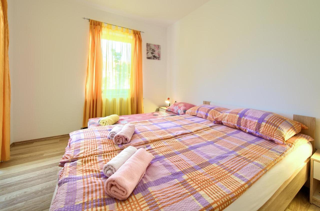 Apartman Mihael Malinska Exterior photo
